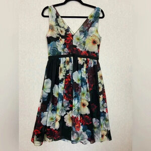 Maggy London v neck floral midi dress  Sz 4